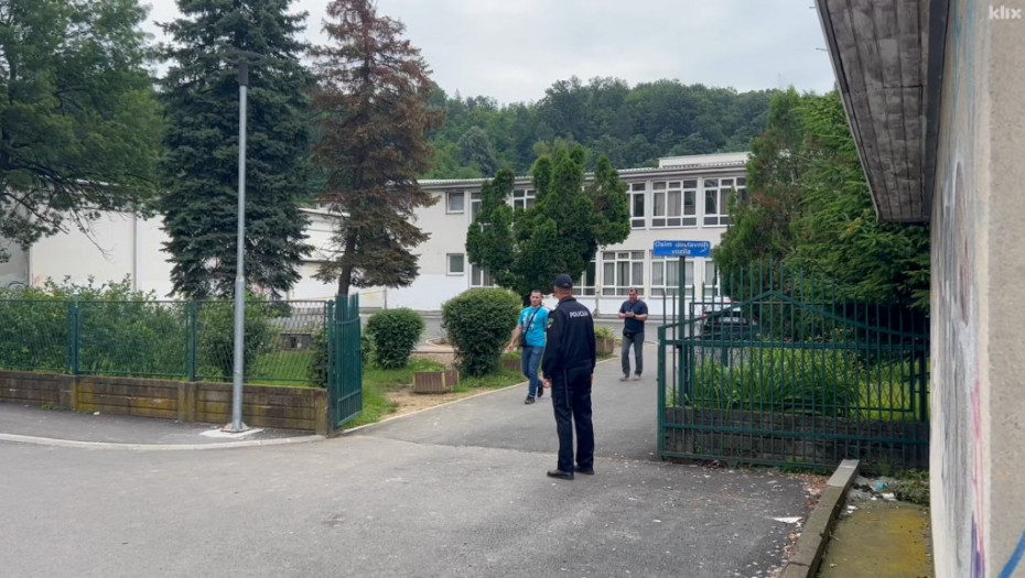 Pucnjava u osnovnoj školi u Lukavcu: Maloletnik pucao u nastavnika engleskog jezika