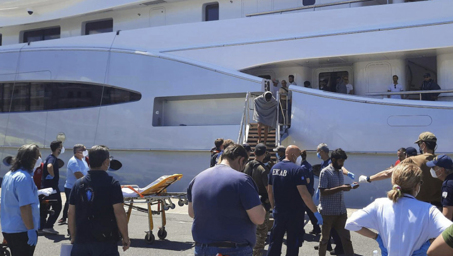 U Grčkoj devet krijumčara optuženo za nedozvoljeno upravljanje brodom punim migranata