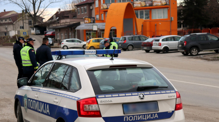 Policija u Sremskoj Mitrovici kaznila vozača koji je vozio sa četiri promila alkohola u krvi