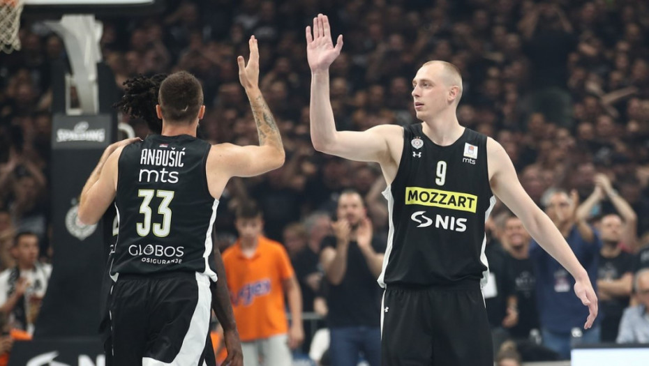 Partizan ponovo bolji od Zvezde, crno-beli imaju velikih 2:0 u finalu ABA lige