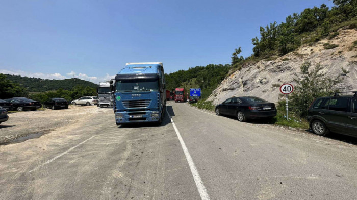 Raseljeni Srbi sa KiM za ponedeljak najavili tročasovnu blokadu saobraćajnice u mestu Rudare