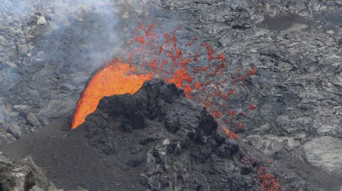 "Fontana lave" trajala dve nedelje: Vulkan na Havajima prestao sa erupcijom (VIDEO)