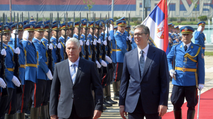 Vučić razgovarao s kubanskim predsednikom: Mnogo oblasti za produbljivanje saradnje