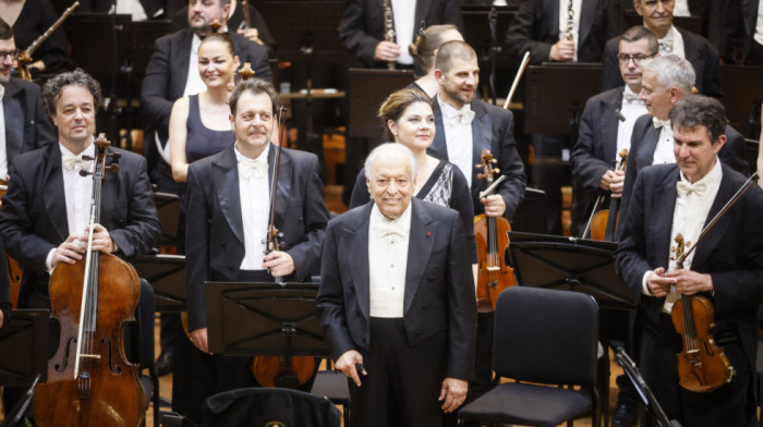 Beogradska filharmonija i dirigent Zubin Mehta prvi put nastupili u Tirani