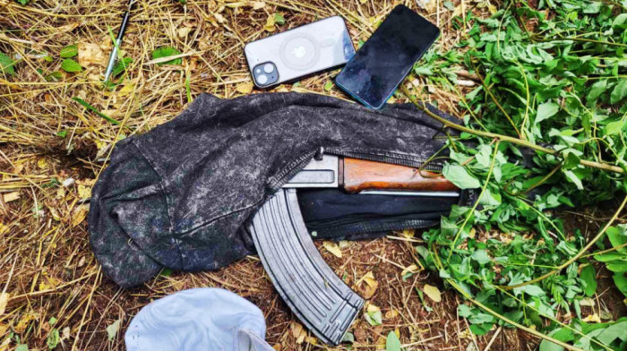Policija u Kikindi pronašla 43 iregularna migranta i oružje
