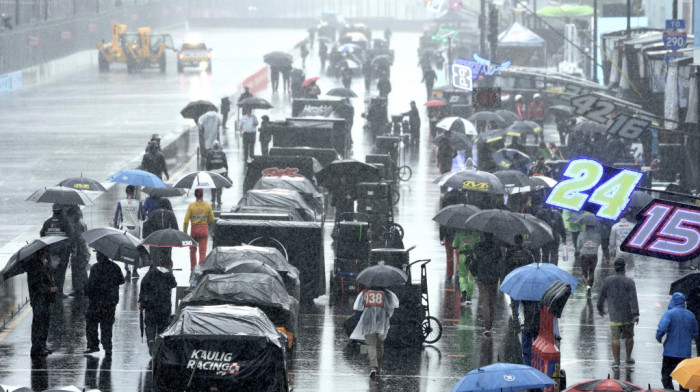 Obilne kiše u Čikagu, otkazana poslednja polovina trke NASCAR Eksfiniti serije