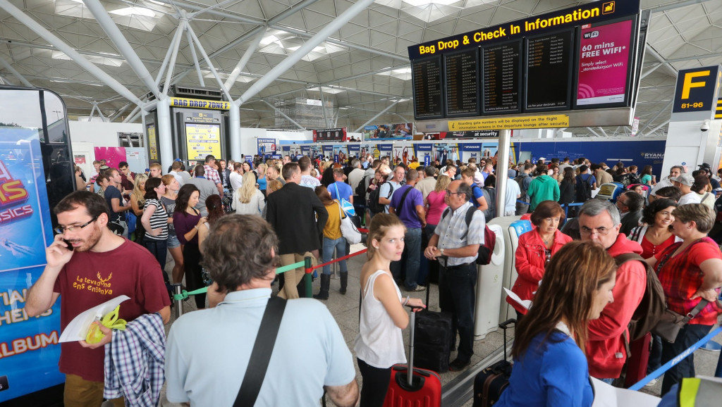 Turiste u Evropi čeka "izazovno" leto: Putnici upozoreni na haos na aerodromima, kritične tačke i Beograd i Zagreb