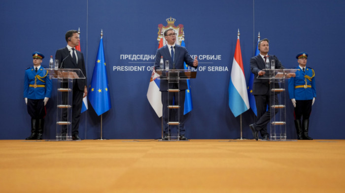 Vučić s premijerima Holandije i Luksemburga: Imamo različit pogled na dešavanja na Kosovu i Metohiji