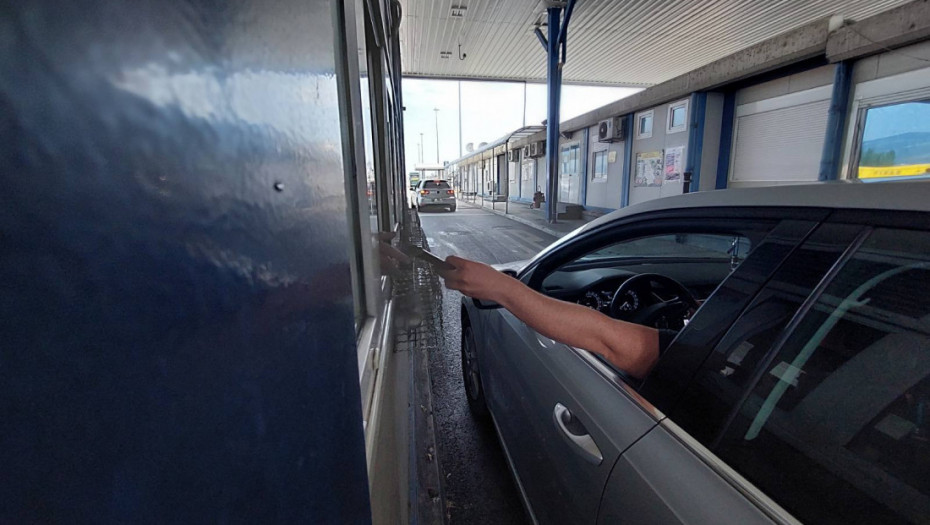 Na graničnim prelazima zadržavanja samo za teretna vozila, najduže se čeka na Batrovcima