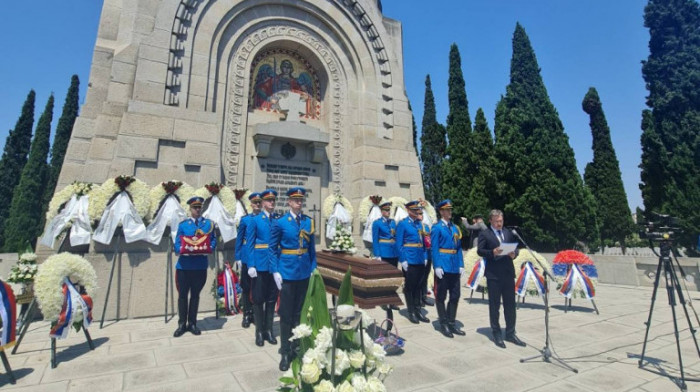 U Solunu sahranjen Đorđe Mihailović: Ispraćaj uz vojne počasti i himnu "Bože pravde"