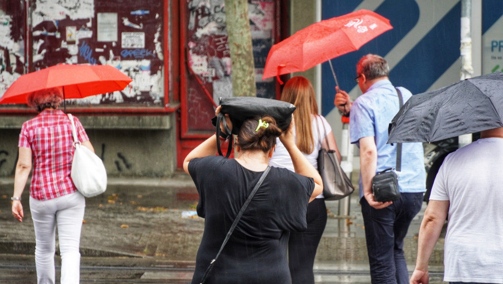 Ponesite kišobrane: U Srbiji će danas biti promenljivo oblačno, mestimično s kišom