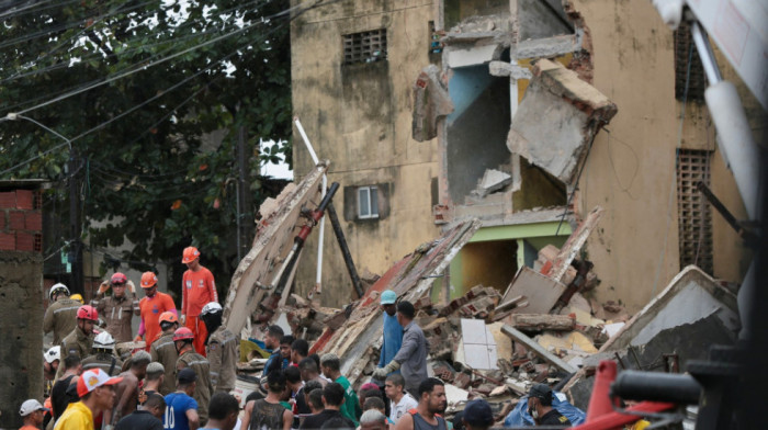Srušila se stambena zgrada u Brazilu, nastradalo 14 osoba