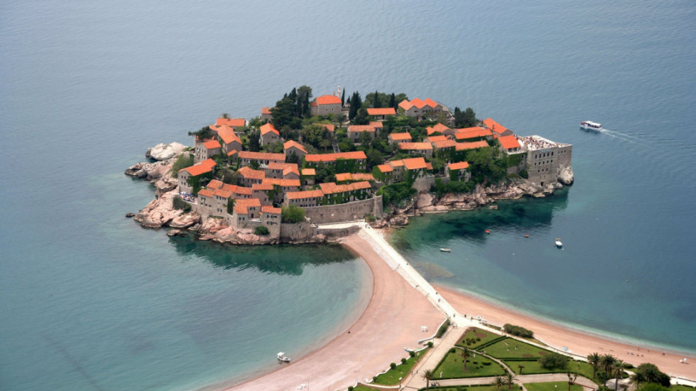 Ponovo se otvara luksuzni rizort Aman Sveti Stefan u Crnoj Gori: Kojim plažama će stanovnici imati pristup
