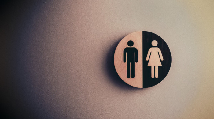 Vrhovni sud Japana proglasio "neprihvatljivim" određivanje posebnog toaleta za transrodne osobe