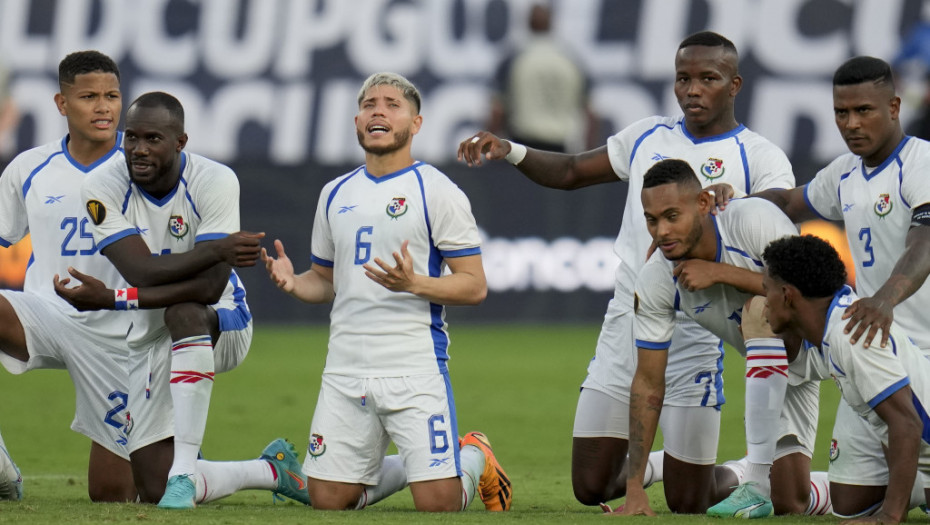 Panama iznenadila SAD: Protiv Meksika u finalu Gold kupa