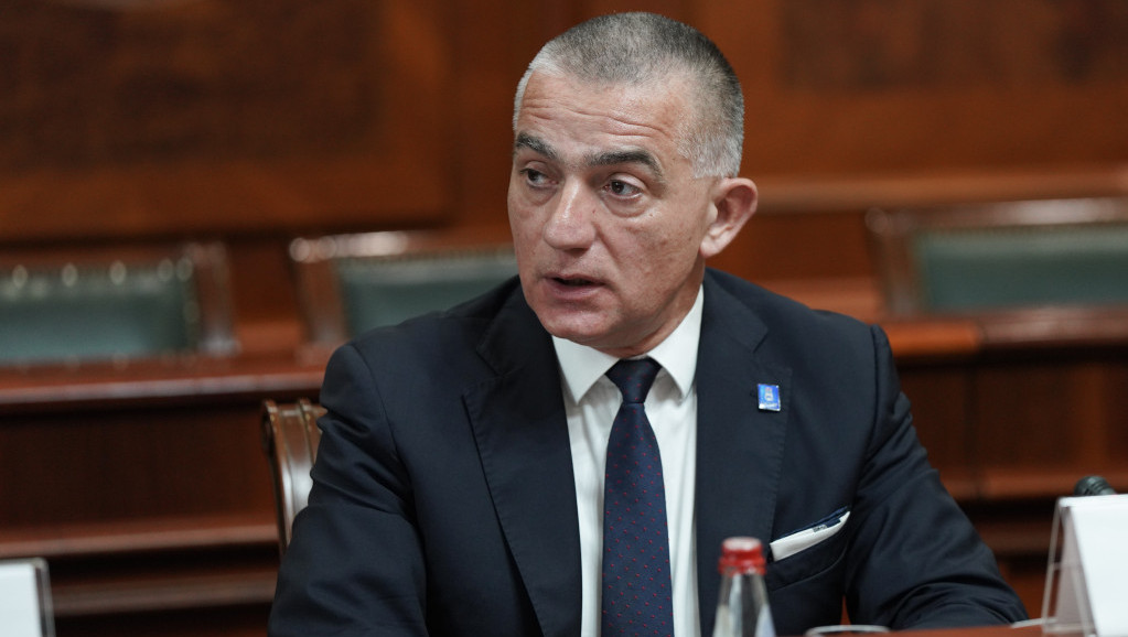 Ministar pravde Vujić osudio objave na društvenim mrežama koje "prizivaju smrt predsednika Vučića"