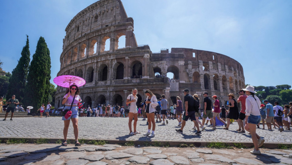 Tropsko usijanje zahvatilo "večni grad": Rim na rekordnih 41, 8 stepeni Celzijusa