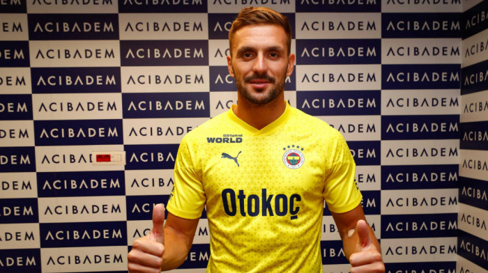 Dušan Tadić predstavljen kao novo pojačanje Fenerbahčea