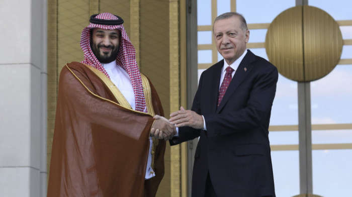 Rijad kupuje turske dronove, Erdogan i Bin Salman na potpisivanju sporazuma