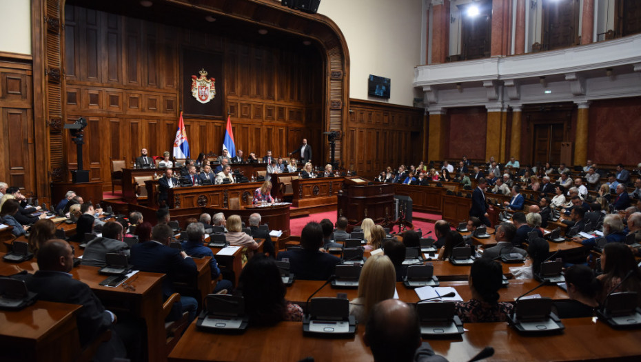Poslanici Skupštine Srbije danas nastavljaju rad: Na dnevnom redu izmena Zakona o planiranju i izgradnji