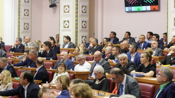 Opozicija u Hrvatskoj tražila smene zbog afere sa gasom, Sabor odbio