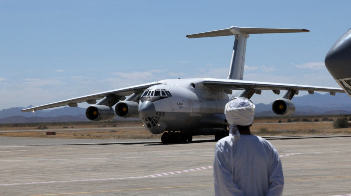 Srušio se avion u Port Sudanu: Poginulo devet ljudi, jedno dete preživelo pad