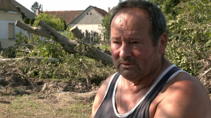"Bolje da sam umro nego što sam ovo doživeo": Oluja stanovnicima Čelareva potpuno uništila domove
