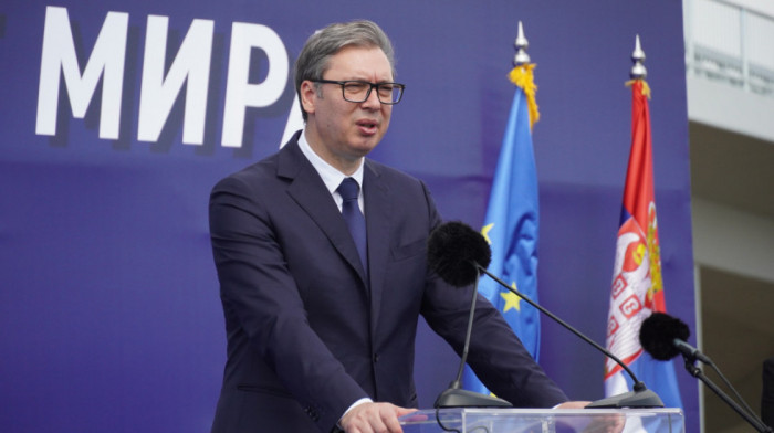 Vučić: Srbija stoji čvrsto, svakoga dana radimo za bolji život svakog građanina (VIDEO)