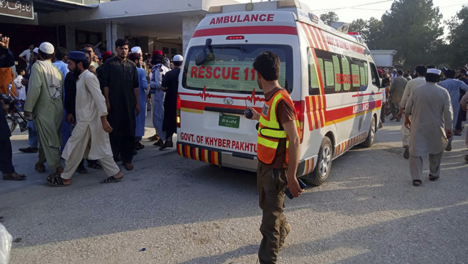 Masakr u Pakistanu: U napadu bombaša -samoubice poginulo 40 ljudi, povređeno 130