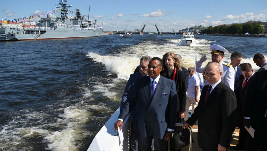 Putin se oprostio od afričkih lidera nakon ture brodom do baltičke luke Kronštat