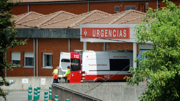 Autobus pun putnika sleteo sa puta u Španiji, povređeno deset osoba