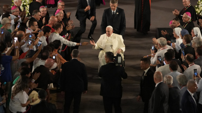Papa posle izveštaja o zlostavljanju unutar crkve: Vapaji žrtava se moraju saslušati i prihvatiti
