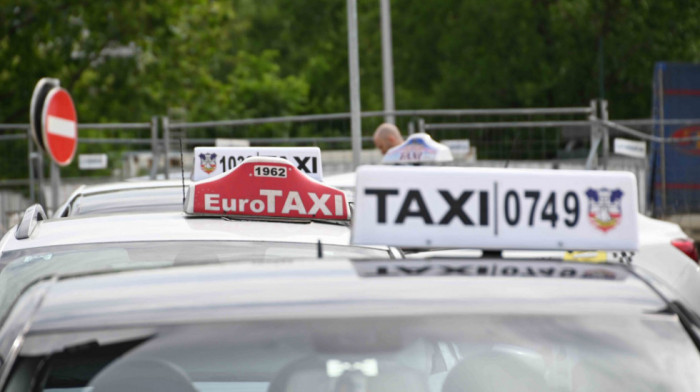 Svaki taksi u Beogradu od srede mora biti beo: Moguće oduzimanje dozvole za rad onima koji ne ispune standarde
