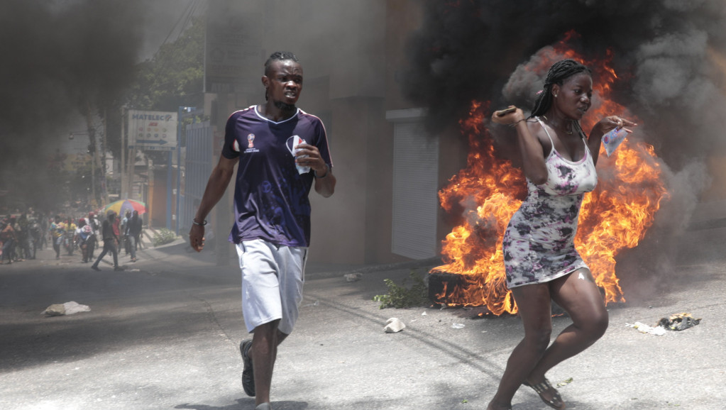 Neprekidni talas nasilja na Haitiju primorao deo osoblja UN da napusti ostrvo