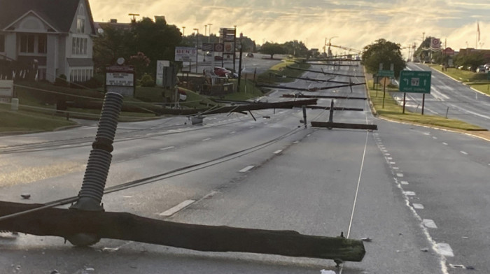 Oluja pogodila istok SAD, poginule najmanje dve osobe