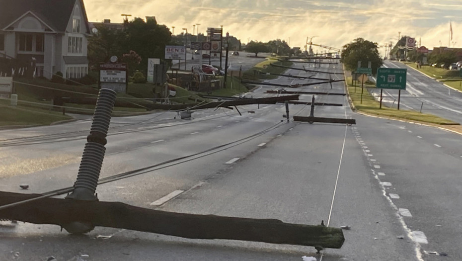 Oluja pogodila istok SAD, poginule najmanje dve osobe