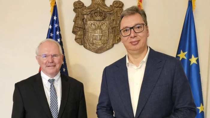 Predsednik Vučić razgovarao sa Hilom o unapređenju odnosa, Kosovu i međunarodnoj poziciji Srbije