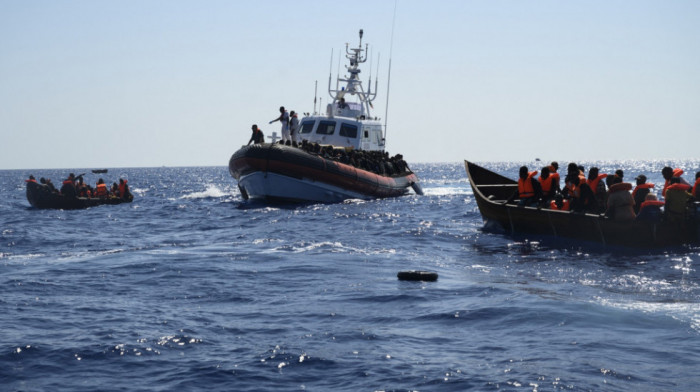 U brodolomu kod Lampeduze poginuo 41 migrant