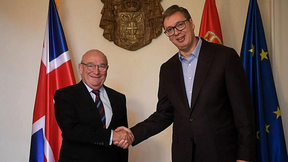 Predsednik Vučić razgovarao sa Pičom: "Ozbiljan i sadržajan razgovor o situaciji na KiM i u regionu"