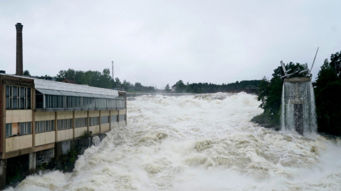 Poplave u Norveškoj: Deo brane na reci Gloma nije izdržao, hiljade ljudi bez struje, evakuacija u oblasti Osla