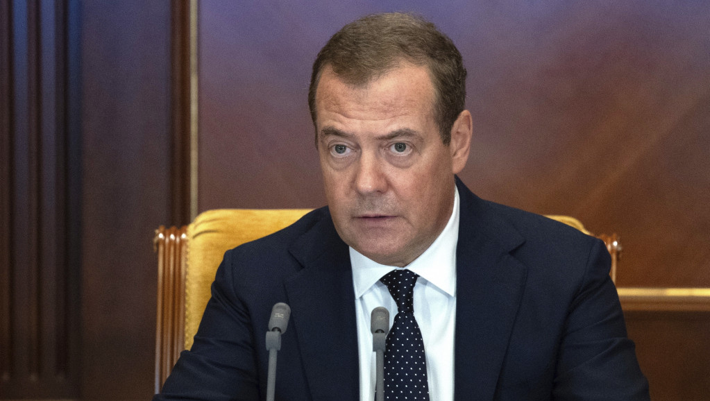Medvedev pozvao Francusku da pritvori Zakerberga nakon hapšenja Durova