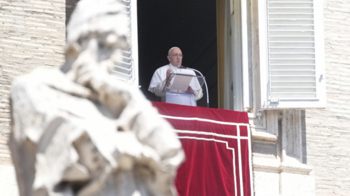 Papa Franja pozvao političare da se pozabave smrću migranata na Mediteranu