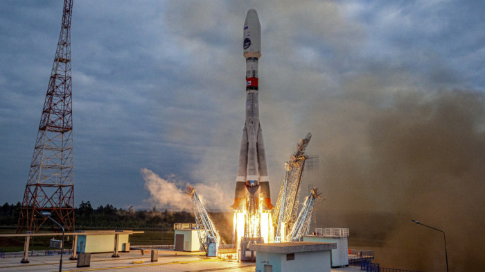 Ruski svemirski brod ušao u orbitu Meseca u potrazi za zaleđenom vodom