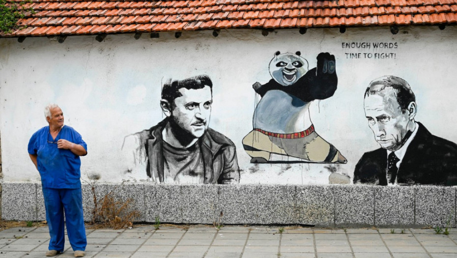Bugarsko selo postalo centar ulične umetnosti: U Starom Železaru na muralima prostor dele izmišljeni i stvarni moćnici