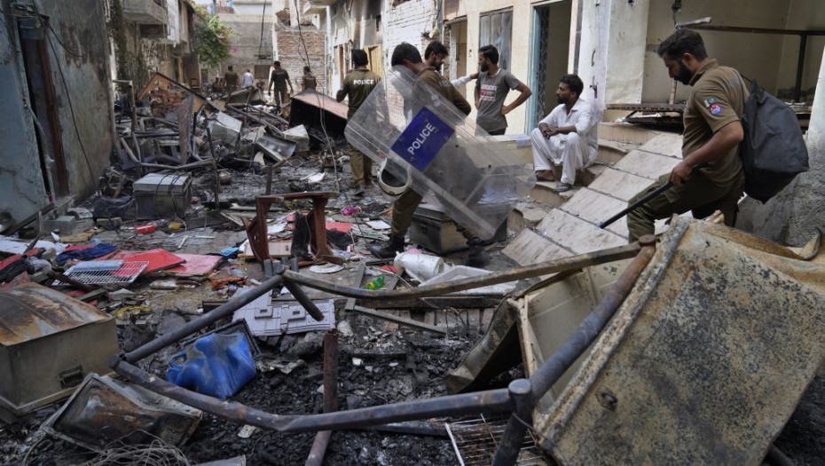 Bomba u Pakistanu ubila tri člana partije bivšeg premijera Imrana Kana, sedmoro ljudi povređeno