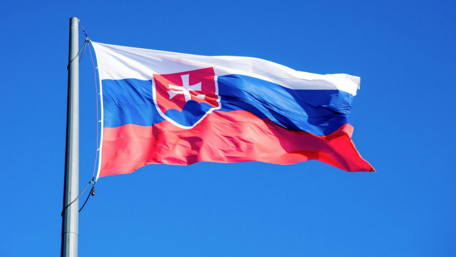Posledica politike nove vlade u Bratislavi: Slovačka više neće slati vojnu pomoć Ukrajini