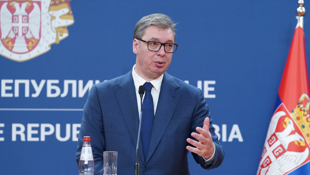Vučić o incidentu u Novom Sadu: "Strah je prošao, neće moći više da uništavaju srpsku trobojku“