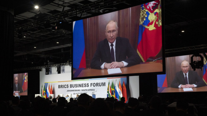 Putin učesnicima samita BRIKS-a u Johanezburgu: Vreme dolarskog monopola u svetu nepovratno prolazi