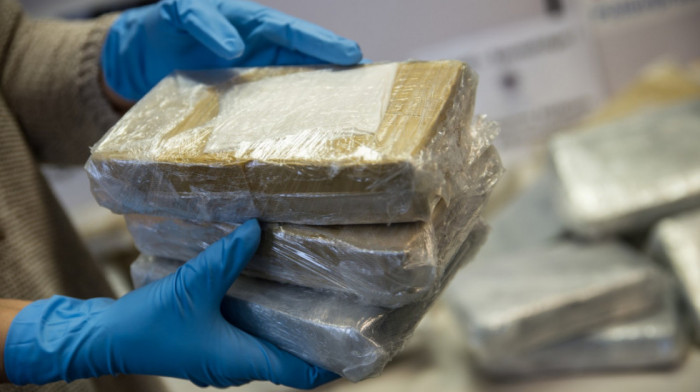 Hapšenja i pretresi u Srbiji i Nemačkoj: Droga iz Južne Amerike završavala u štekovima u Vizbadenu i Sremskoj Mitrovici