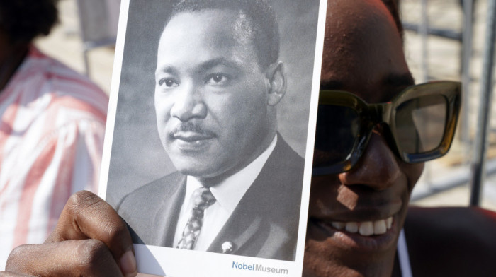 Hiljade ljudi obeležilo 60. godišnjicu "Marša na Vašington" tokom kojeg je Martin Luter King održao govor "Imam san"